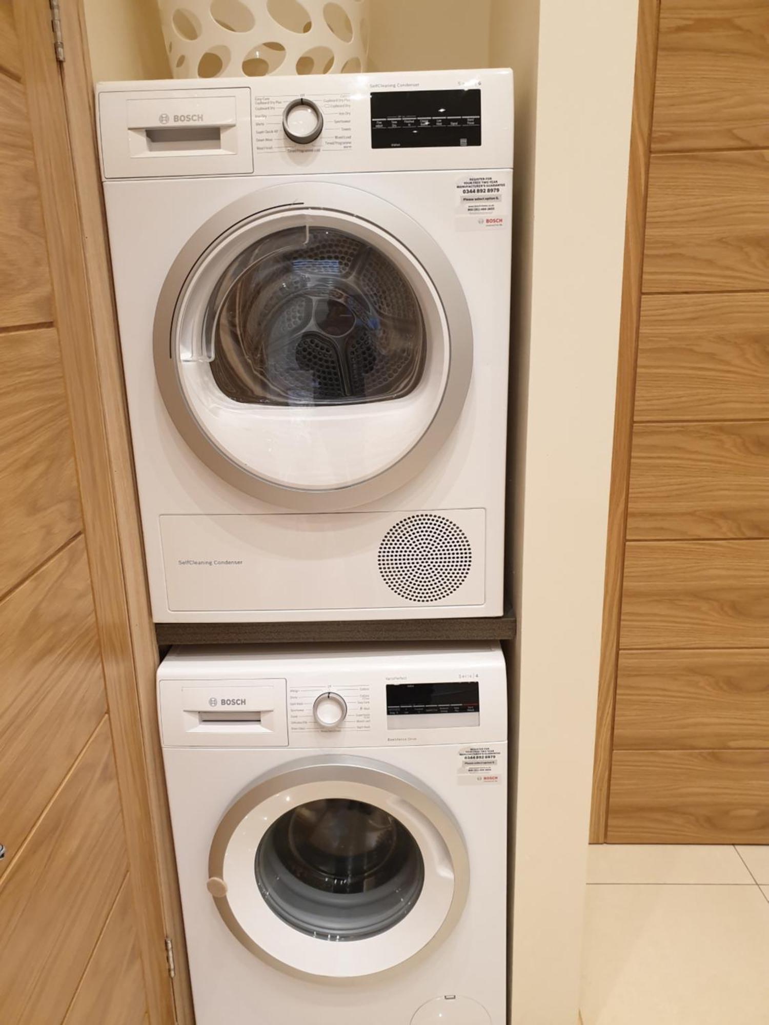 London Luxury Apartments 3 Bedroom Sleeps 8 With 3 Bathrooms 5 Mins Walk To Tube Station Free Parking Ilford Luaran gambar